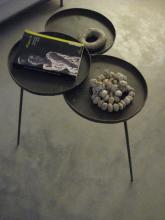 A table made of 3 overlayed circles